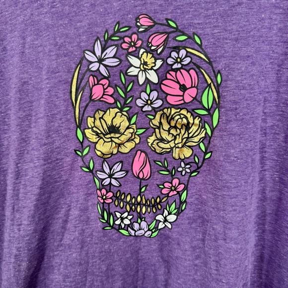 Way to Celebrate L (12-14) Purple Flower Skull Graphic Tee Halloween - Picture 4 of 8